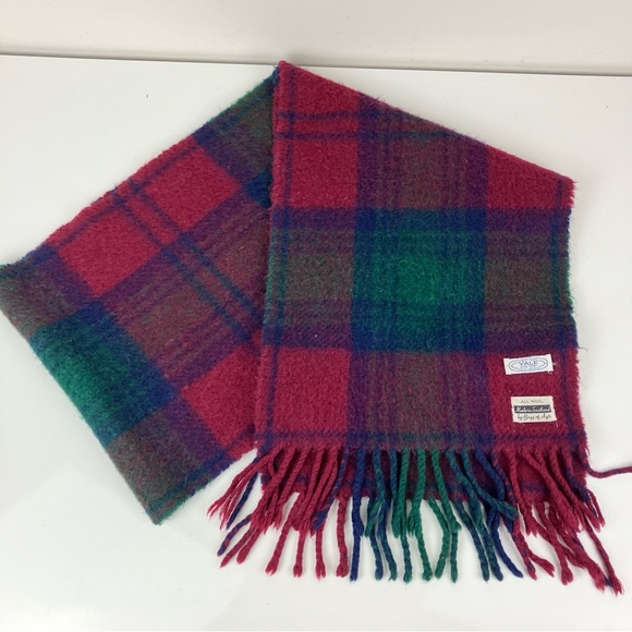 Vintage Begg Of Ayr 100% Wool Scarf Red Green Blue Plaid Fringe Made In Scotland - Picture 1 of 10